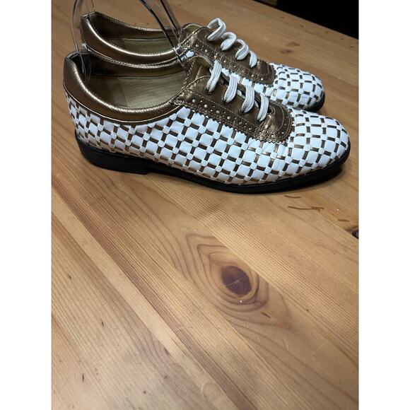 Areogreen Shoes - Aerogreen Leather Golf Shoes Women 10 Textured Metallic Woven Athletic Active